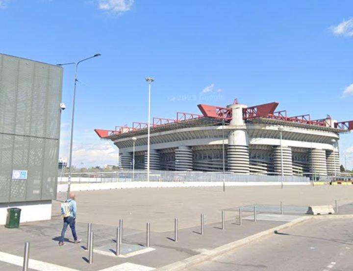 Camera Doppia A 700 Metri Dallo Stadio Cir 015146 Милан Экстерьер фото